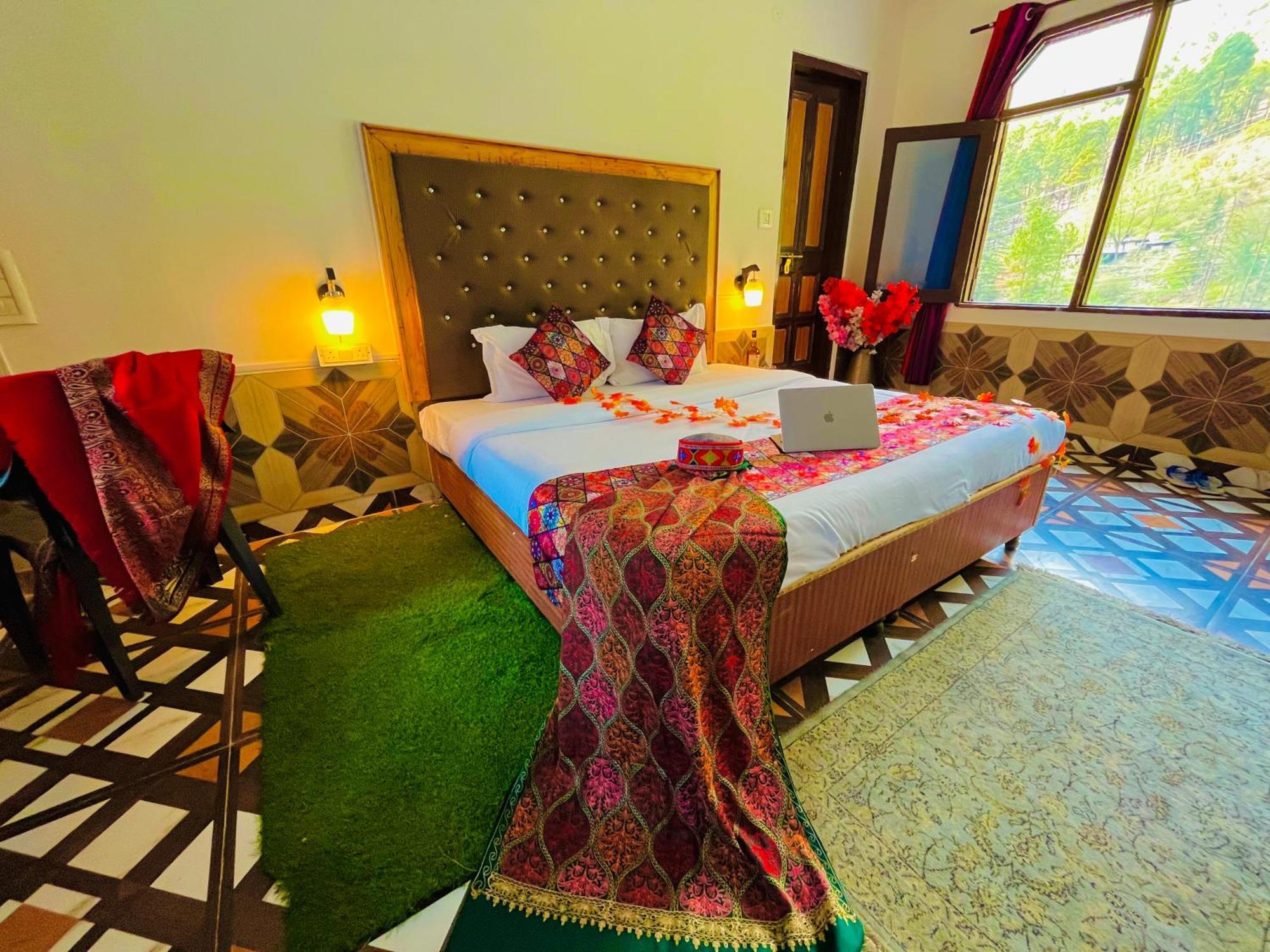 Hotel Brownie River View Kasol Exterior photo